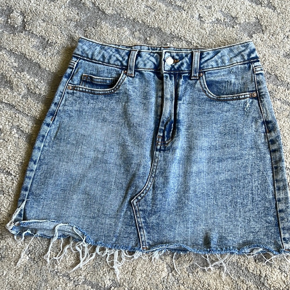 Women's wild fable denim skirt. Size 6